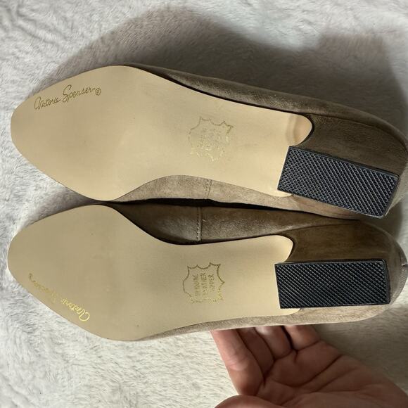 Vtg 90s Womens Nude Suede Leather Chunky Block Heels Size 7.5 Victoria Spenser - Picture 5 of 5